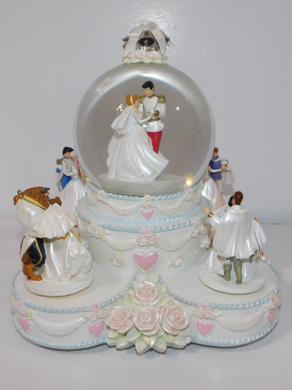 Disney Princess Wedding Snow Globe Sankyo Music Box "So This Is Love" 8x8x8 READ